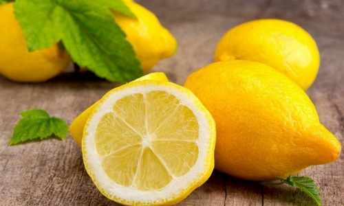 спелый лимон